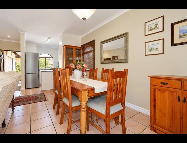 2 BEDROOM TOWNHOUSE FOR SALE IN WATERFALL